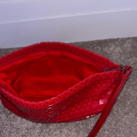 Textured Cestac Pouch  Wristlet Red - Picture 3 of 10